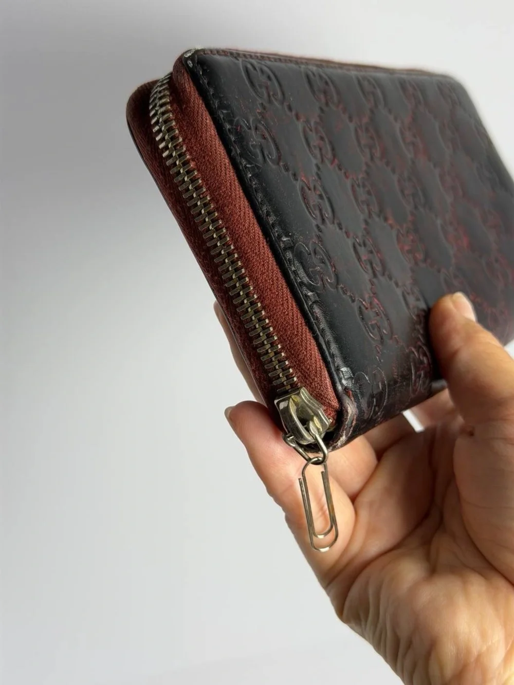 Gucci GG Guccissima Dark Oxblood Leather Zip Around Wallet Distressed Rare - Picture 4 of 14
